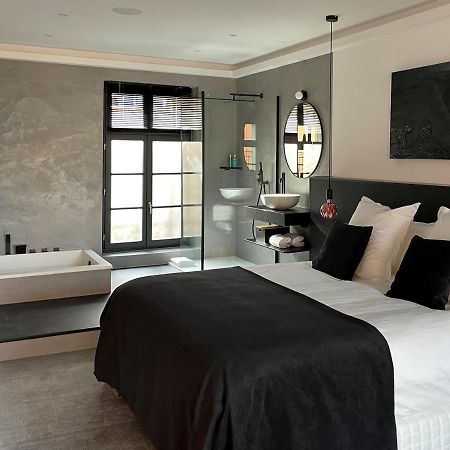 Ennea - Jacuzzi & Luxury Suites (Adults Only) Perpinhã Exterior foto
